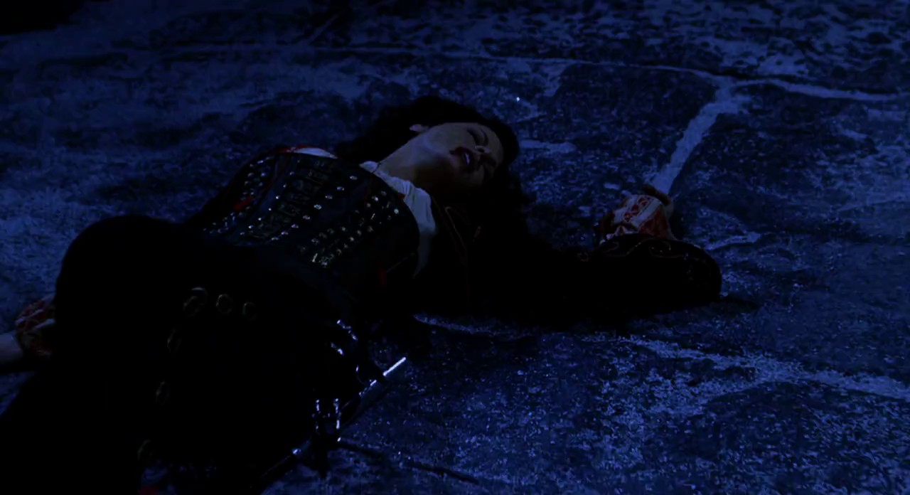 Van Helsing (2004) BluRay Hin + Eng + Tam + Tel 720p x264 AVC AAC 5.1 CineVood.mkv.0004